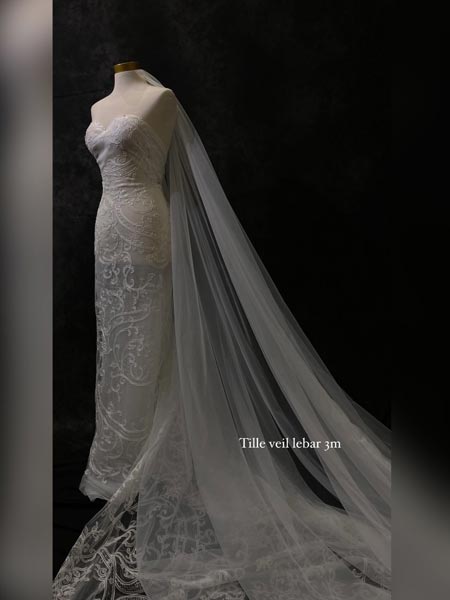Tile & Organza